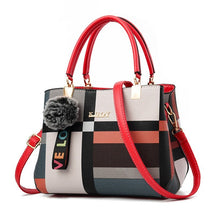 Bolsa Feminina em Couro - Kuoy