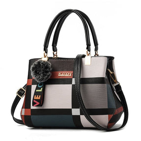 Bolsa Feminina em Couro - Kuoy