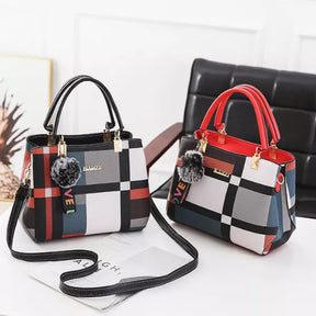 Bolsa Feminina em Couro - Kuoy
